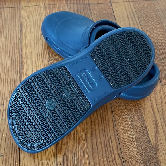 Crocs - Picture 4 of 4